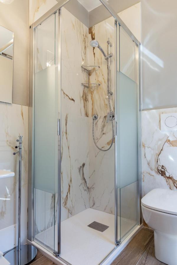 Ninfeo Dell' Arancera Bed & Breakfast Calci Bagian luar foto
