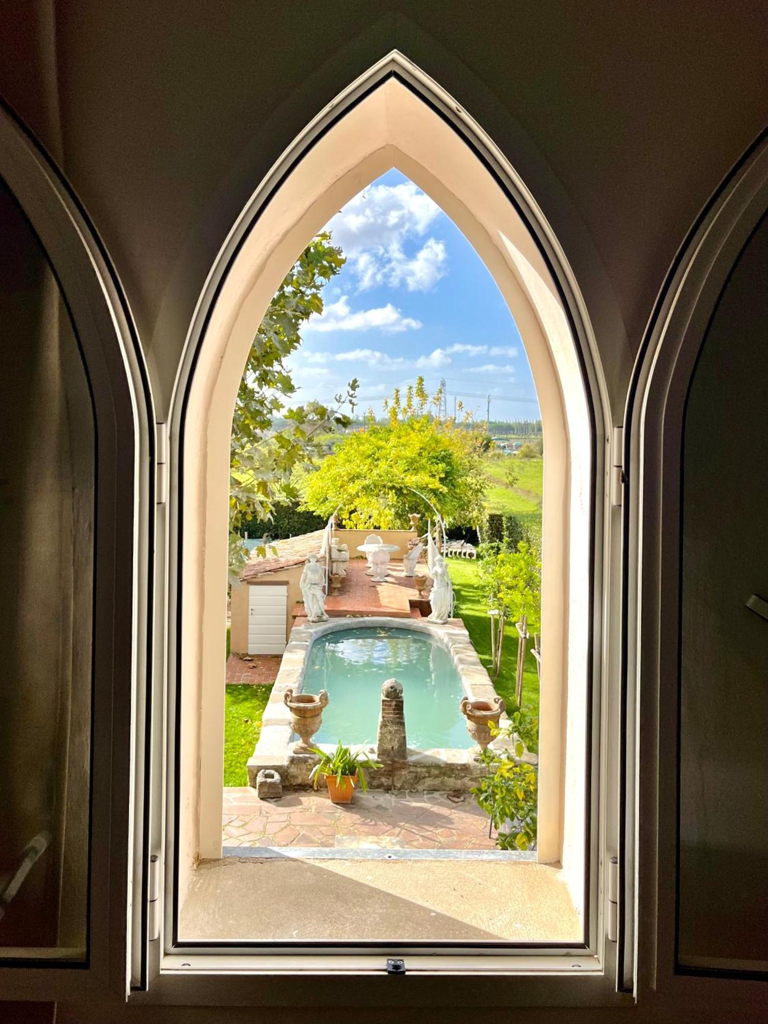 Ninfeo Dell' Arancera Bed & Breakfast Calci Bagian luar foto