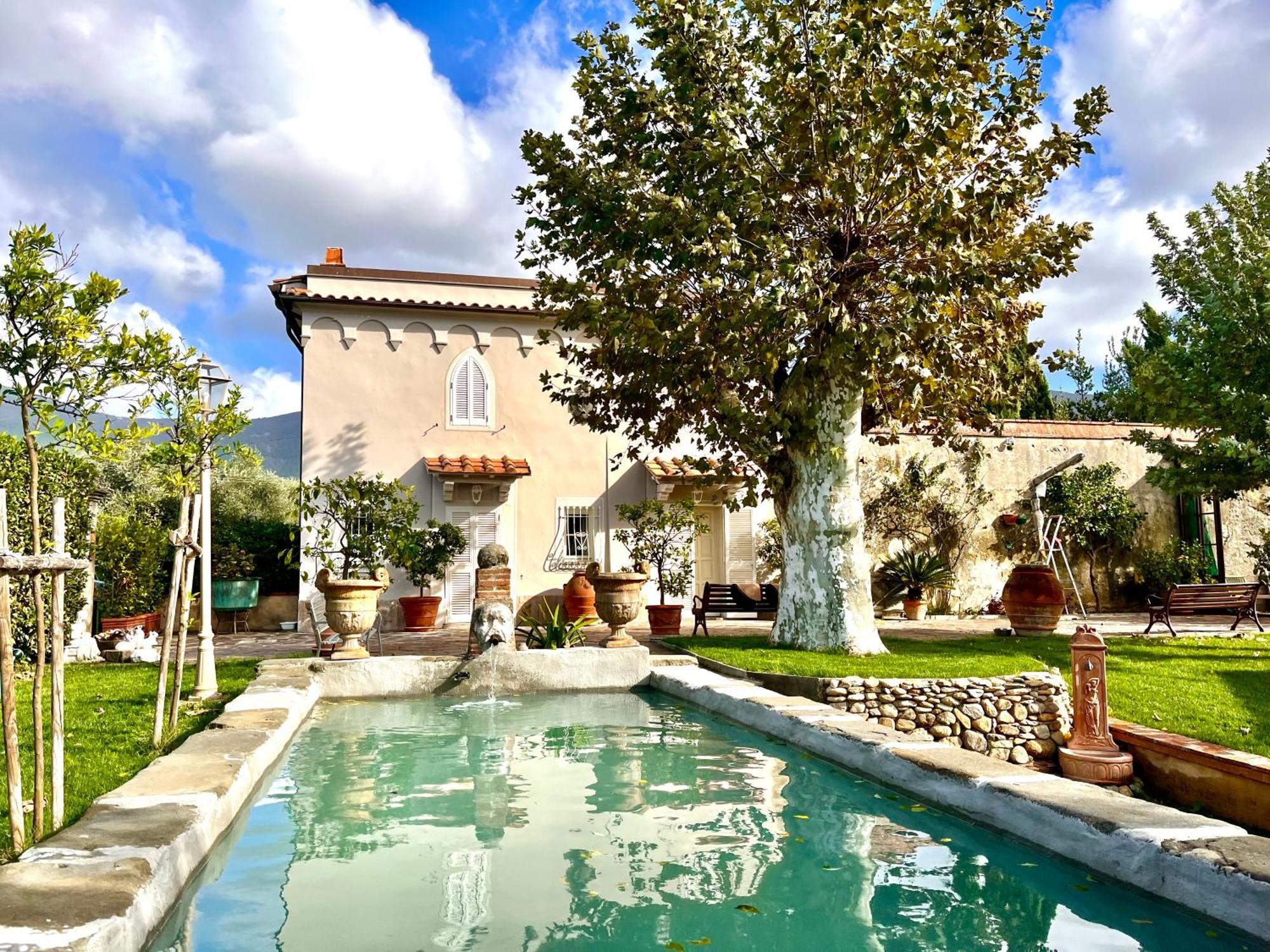 Ninfeo Dell' Arancera Bed & Breakfast Calci Bagian luar foto