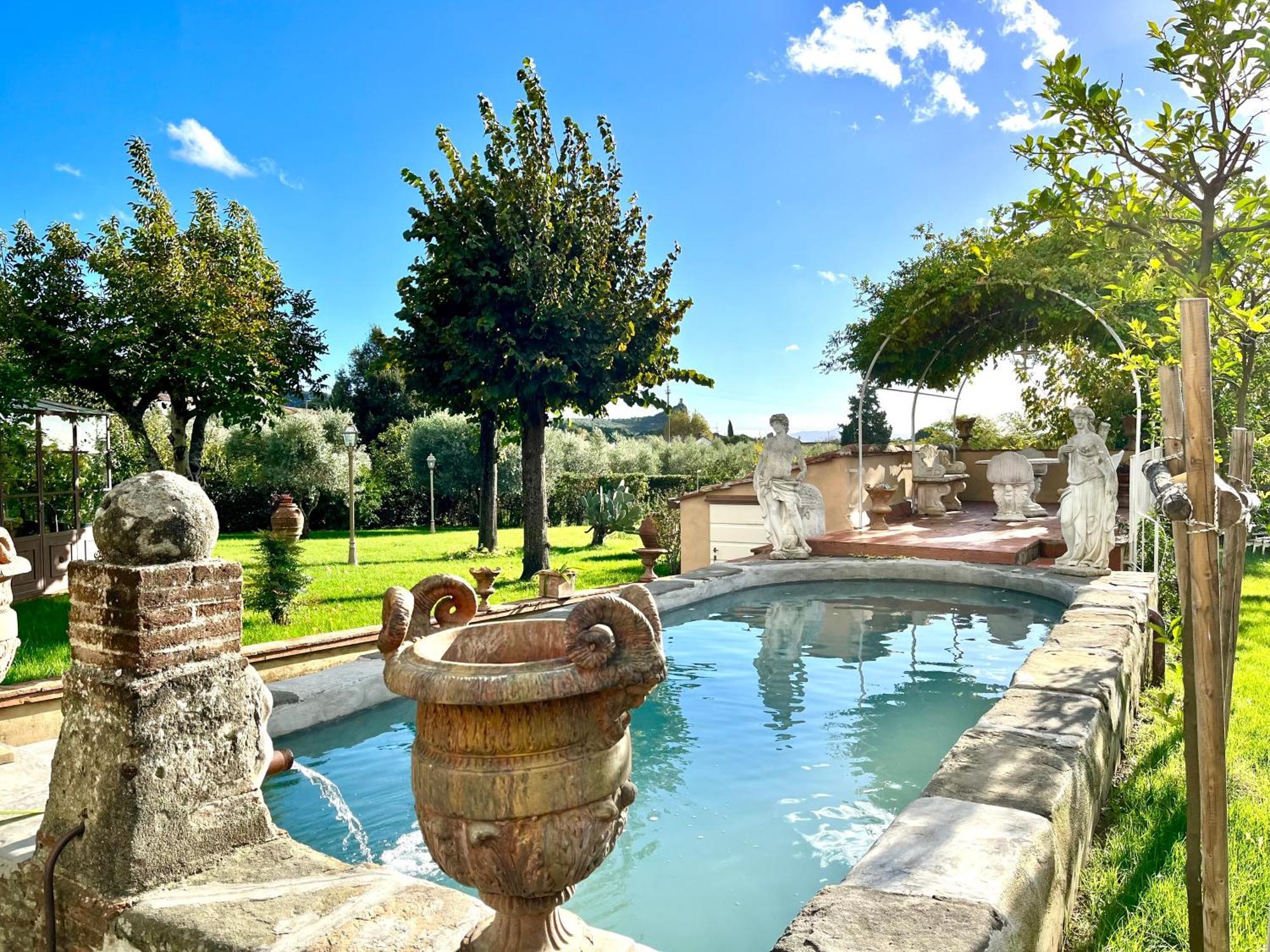 Ninfeo Dell' Arancera Bed & Breakfast Calci Bagian luar foto