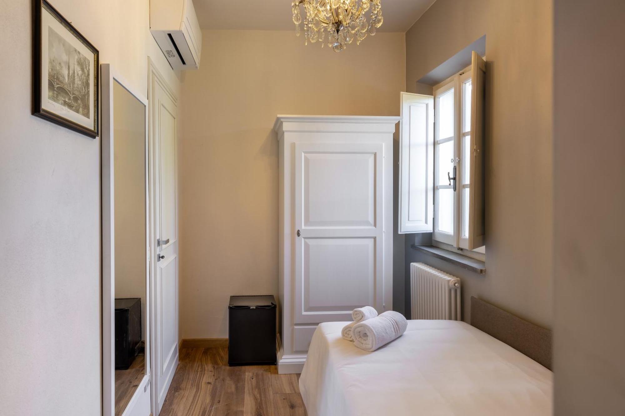 Ninfeo Dell' Arancera Bed & Breakfast Calci Bagian luar foto