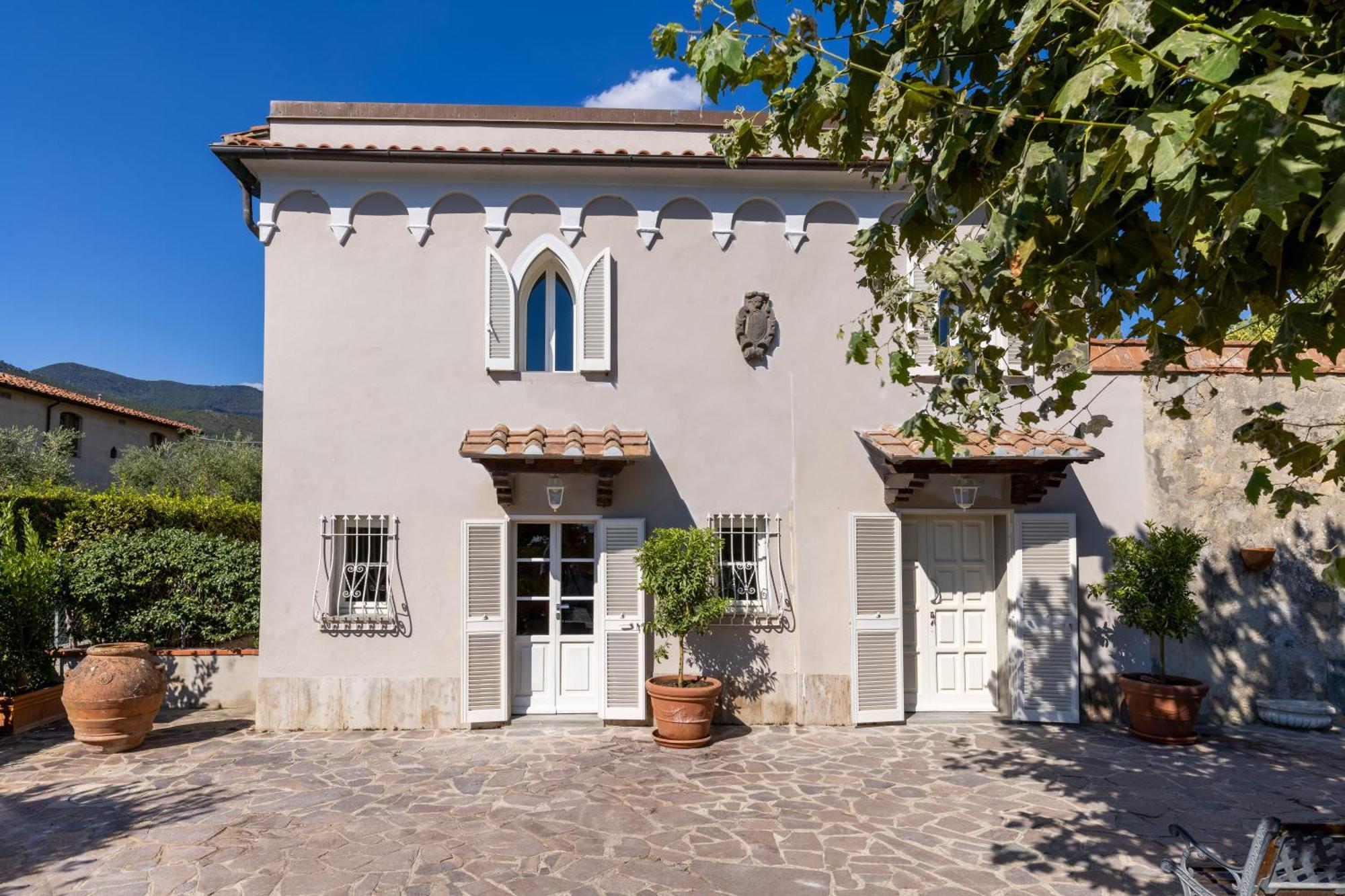 Ninfeo Dell' Arancera Bed & Breakfast Calci Bagian luar foto