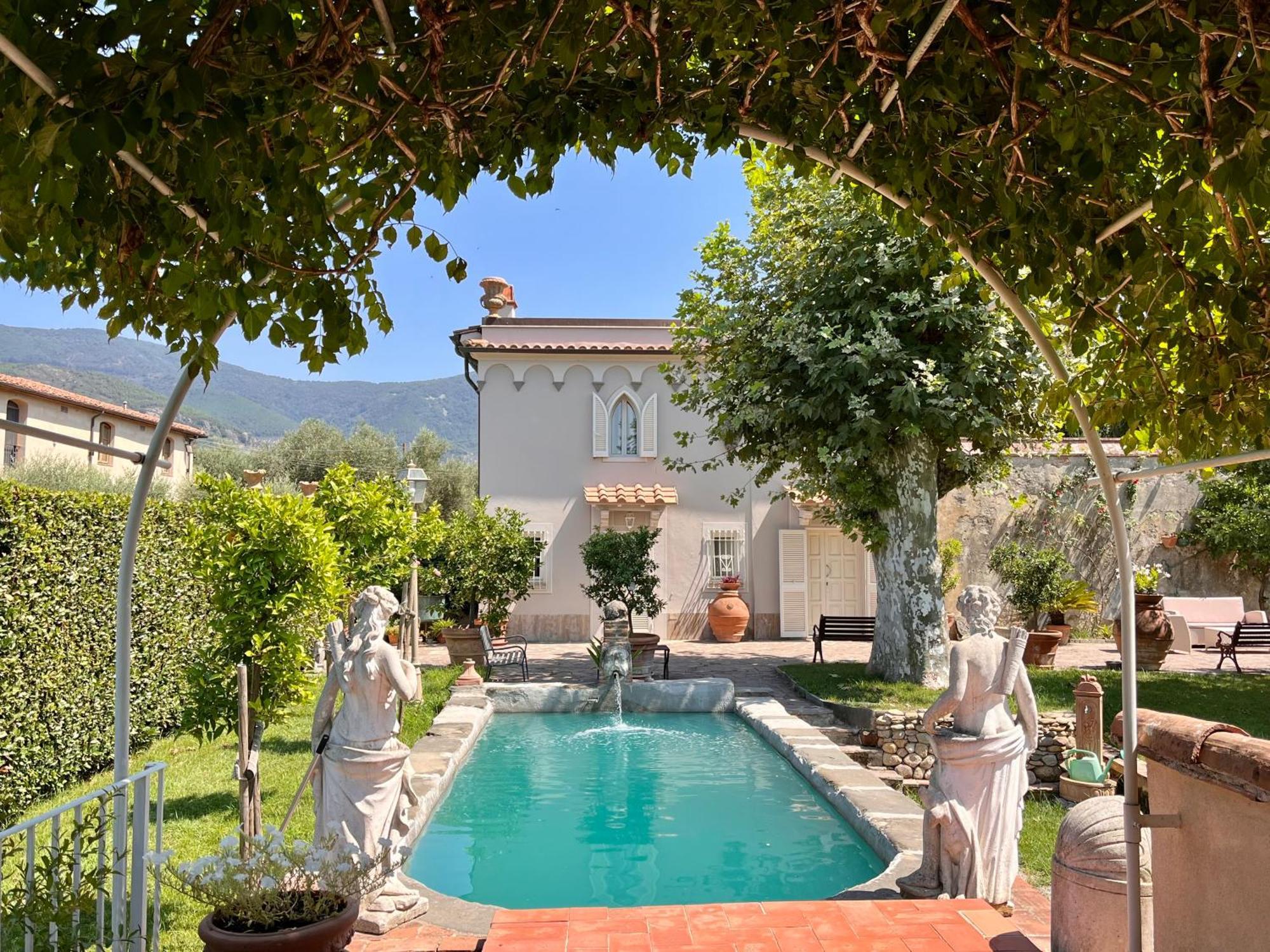 Ninfeo Dell' Arancera Bed & Breakfast Calci Bagian luar foto