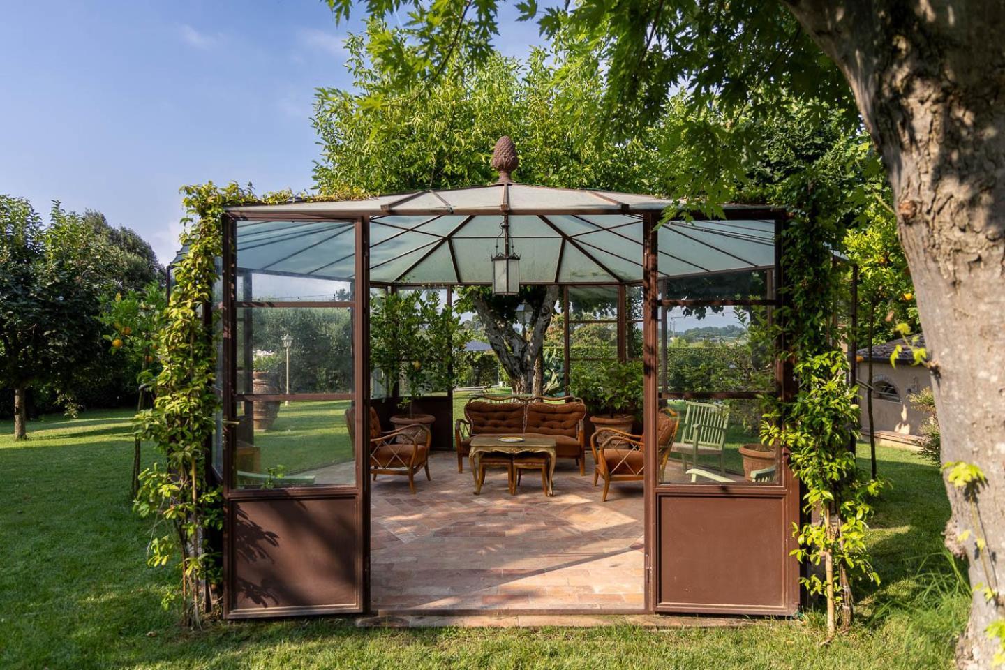 Ninfeo Dell' Arancera Bed & Breakfast Calci Bagian luar foto