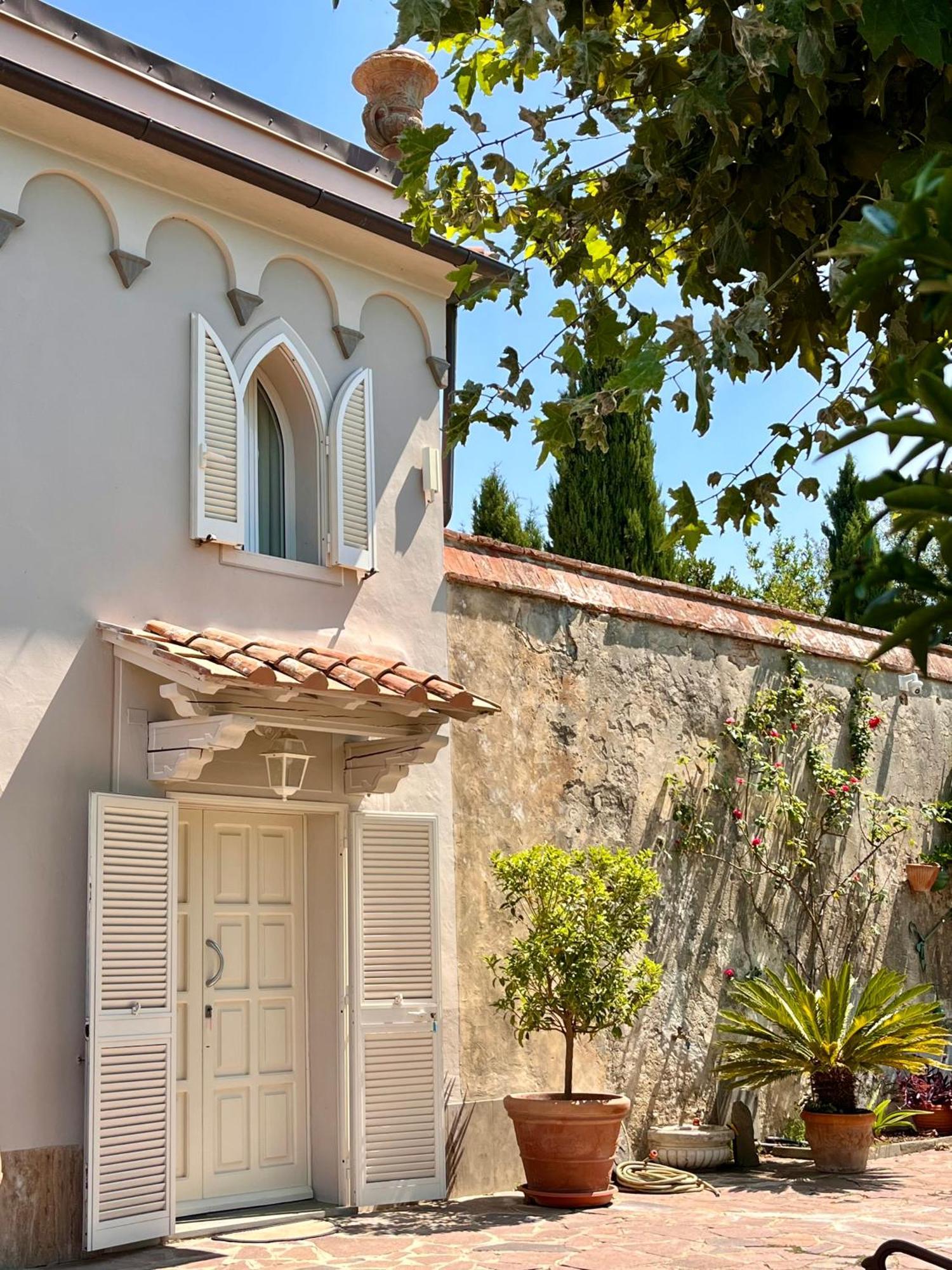 Ninfeo Dell' Arancera Bed & Breakfast Calci Bagian luar foto