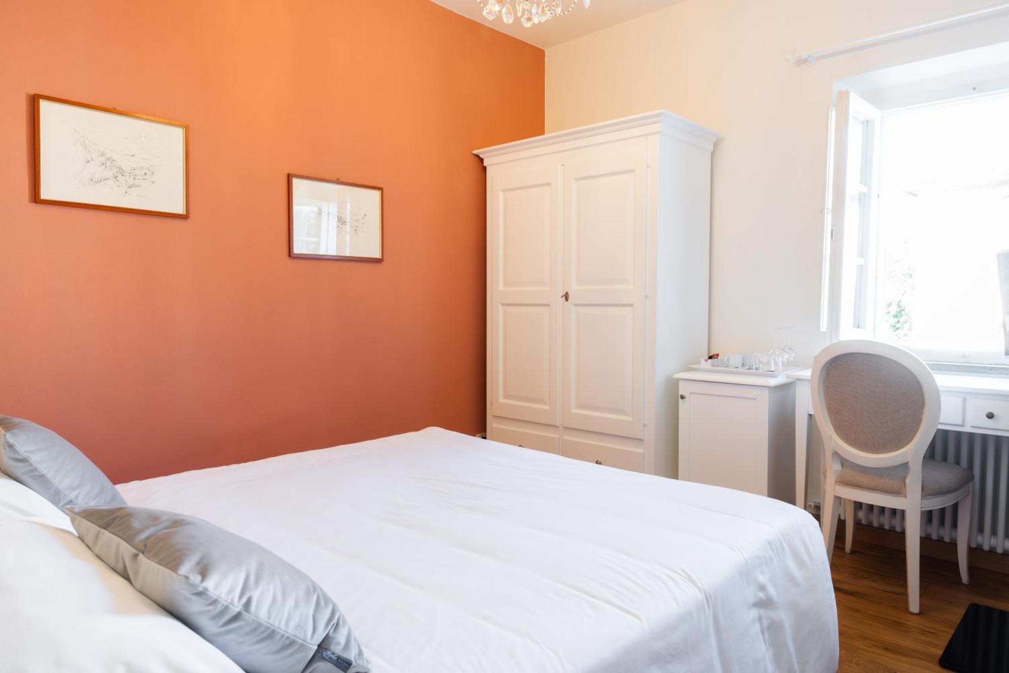 Ninfeo Dell' Arancera Bed & Breakfast Calci Bagian luar foto